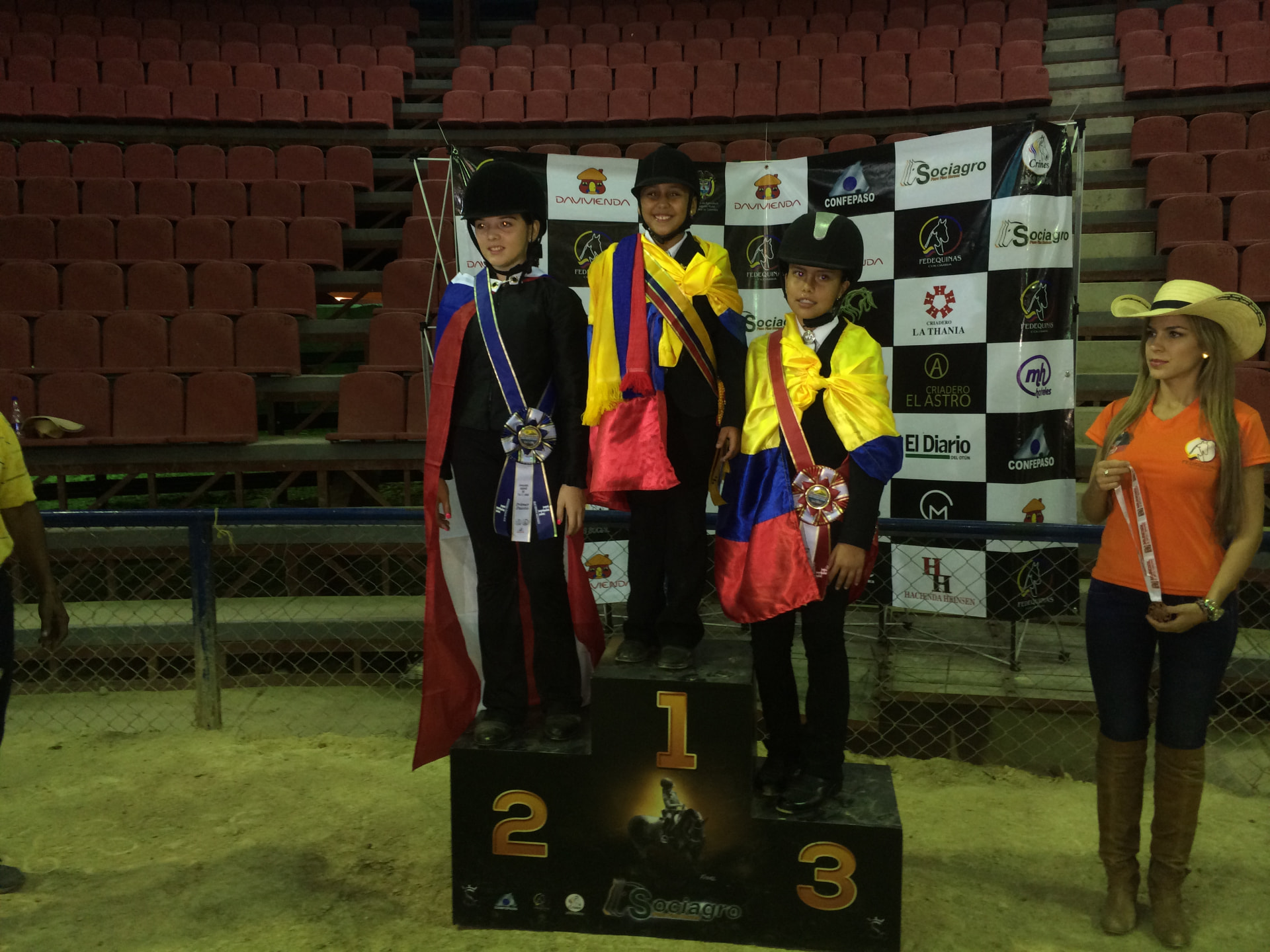 Participación de la familia El Astro en el podio del Mundial de Pereira 2014